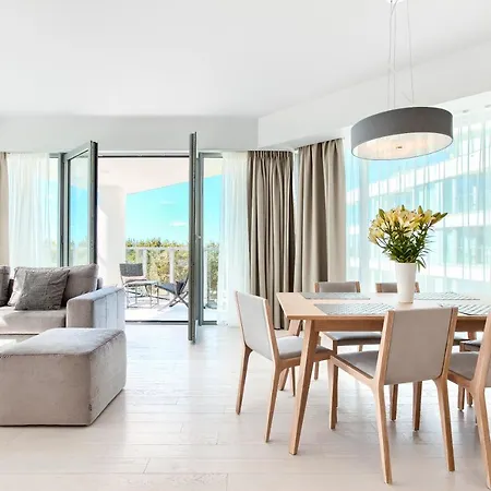 Apartment Dreams Dune B